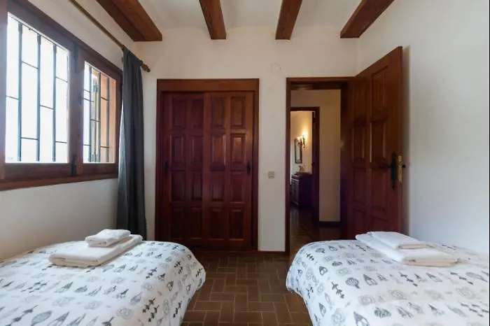 Vivelorural Casa En Arucas Para Grupos Con Piscina