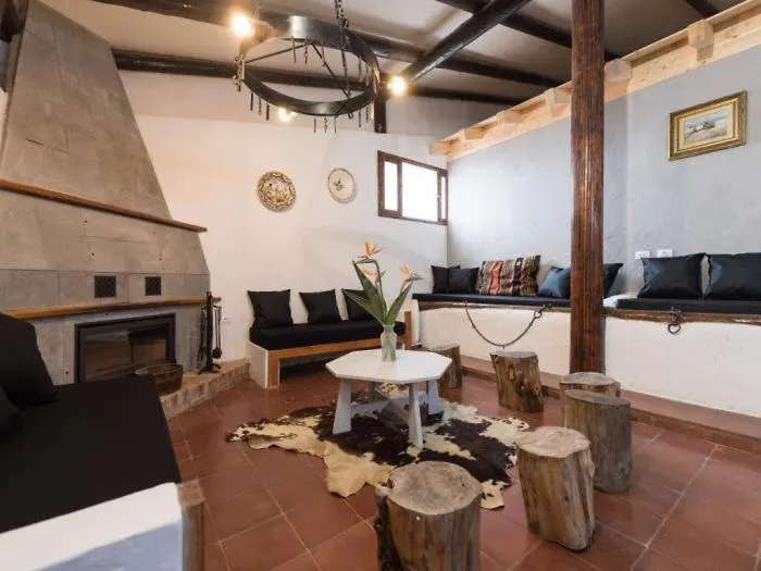 Vivelorural Casa En Arucas Para Grupos Con Piscina Holiday home