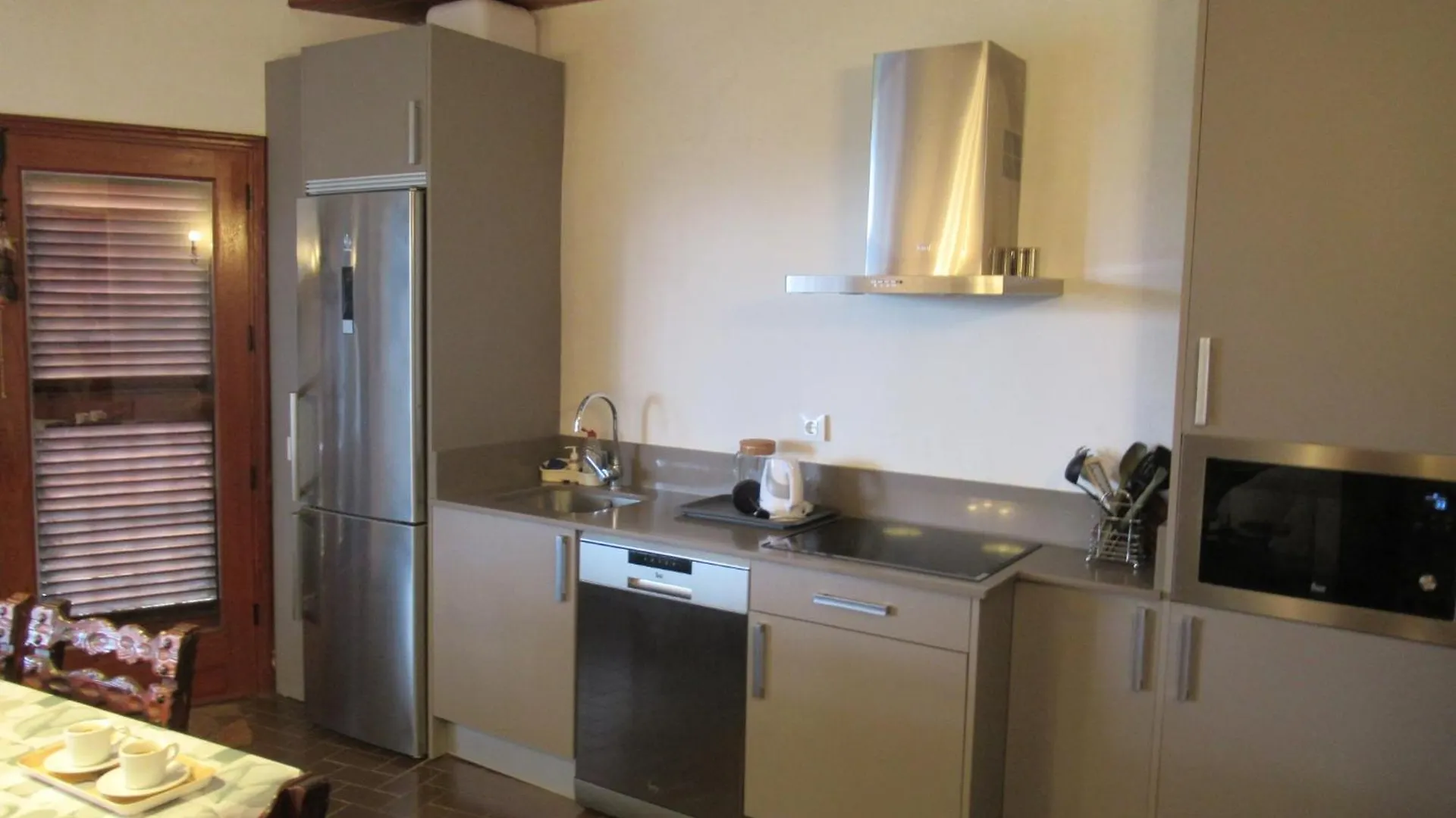 Holiday home Vivelorural Casa En Arucas Para Grupos Con Piscina Spain